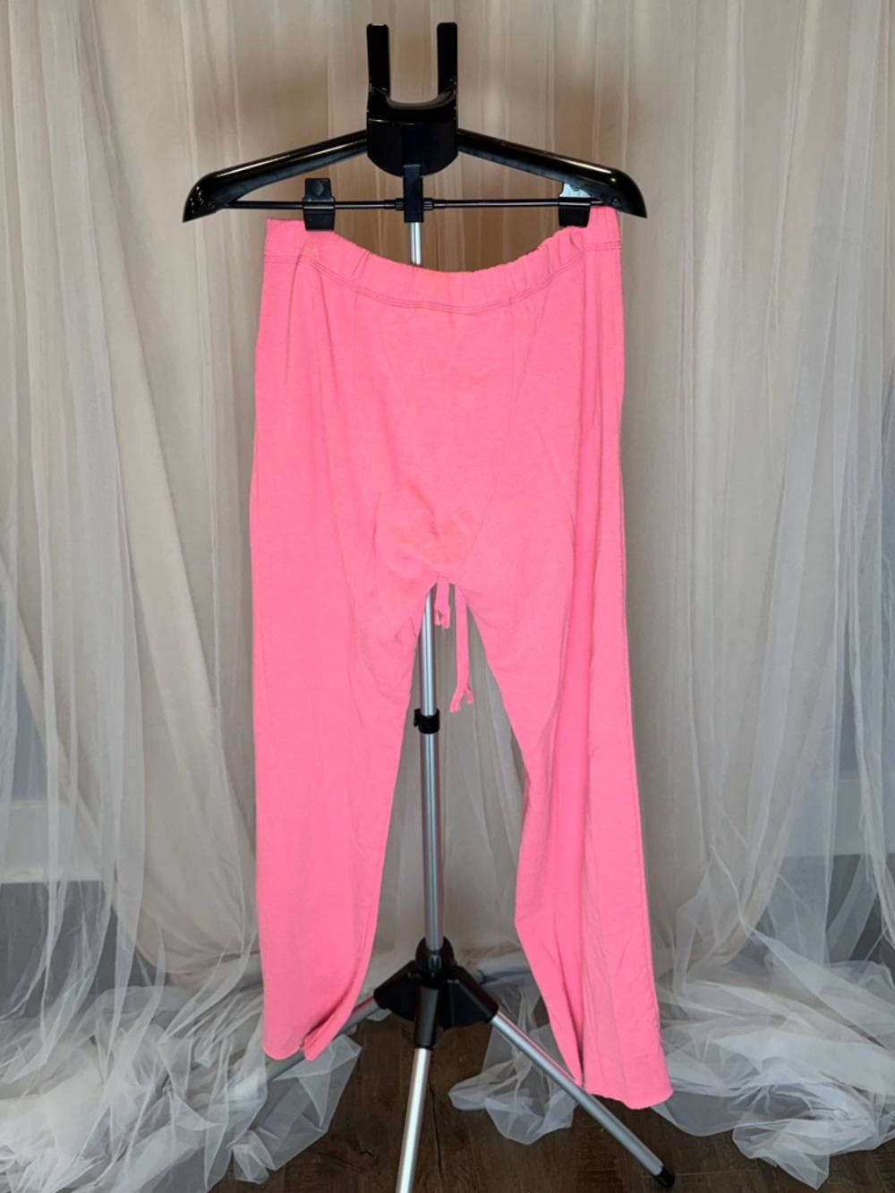 PINK Victoria’s Secret Neon Pink Sweatpants Size Medium – Wide Leg Lounge Pants - Picture 4 of 5